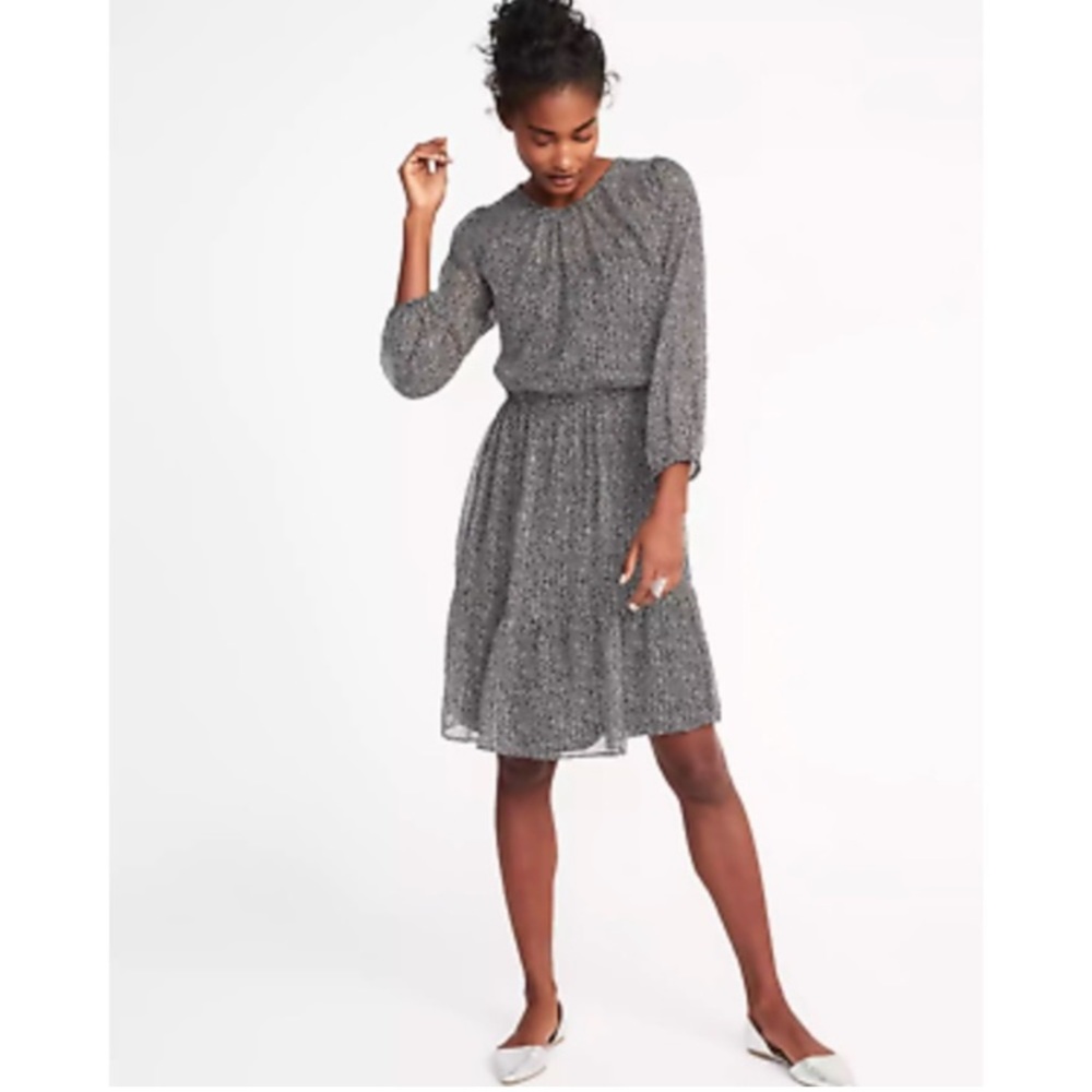 Star Print Defined Waist Dress